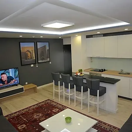 Family شقة فندقية 4*
