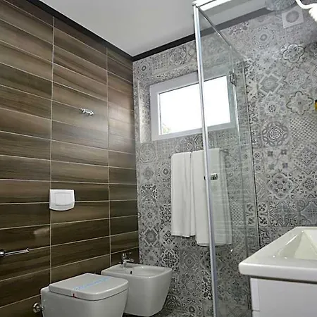 شقة فندقية Family 4*