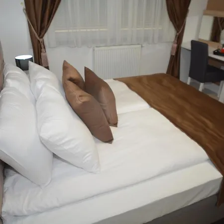 Family Aparthotel 4*